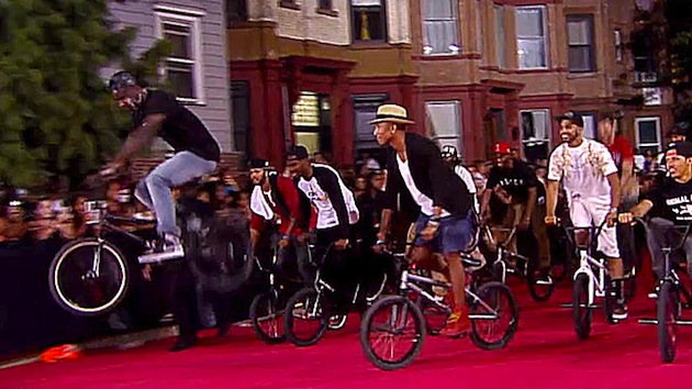 Nigel-Sylvester-pharrell-VMA-Brooklyn-Machine-Works-sharpened