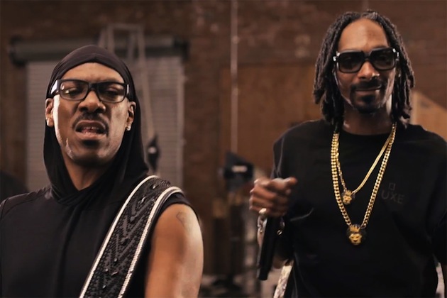 eddie-murphy-featuring-snoop-lion-red-light-video-0